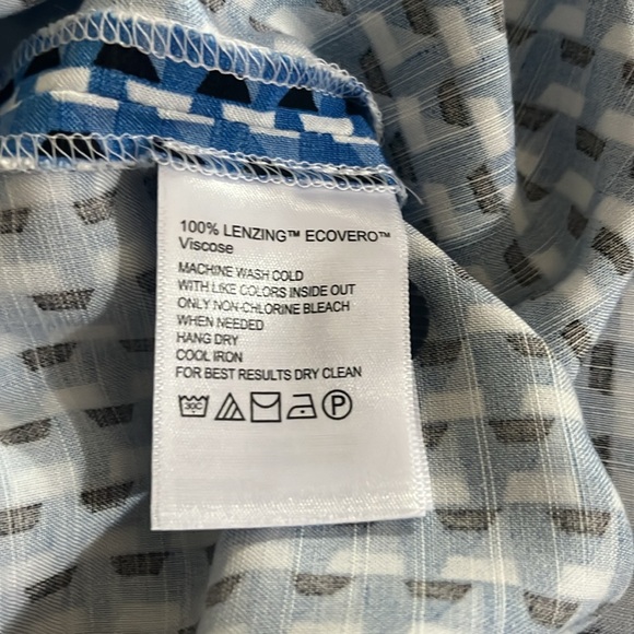 Tommy Bahama
Veracruz Cay Ombre Geo Short Sleeve Woven Shirt Sz XXL - Picture 6 of 10